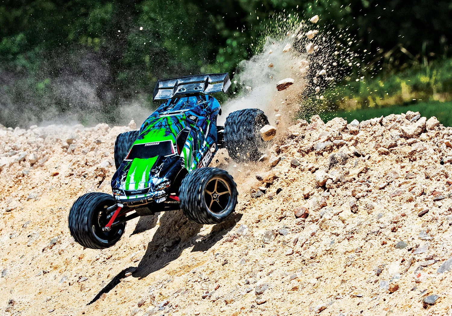 Traxxas 1/16 E-Revo, 4WD, RTR (Includes Battery & Charger): Green 9 Traxxas 1/16 E-Revo, 4WD, RTR (Includes Battery & Charger): Green - Image 7