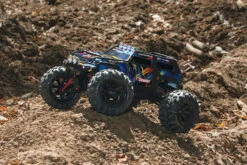 Traxxas 1/16 Summit, 4WD, RTR (Includes Battery & Charger): Rock And Roll -Radio Control & Model Shop 72054 5 10