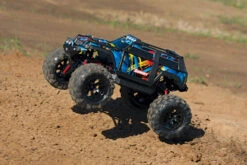 Traxxas 1/16 Summit, 4WD, RTR (Includes Battery & Charger): Rock And Roll -Radio Control & Model Shop 72054 5 11