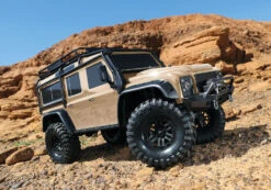 Traxxas 1/10 TRX-4 Defender, 4WD, RTD (Requires Battery & Charger): Sand -Radio Control & Model Shop 82056 4 Sand 2