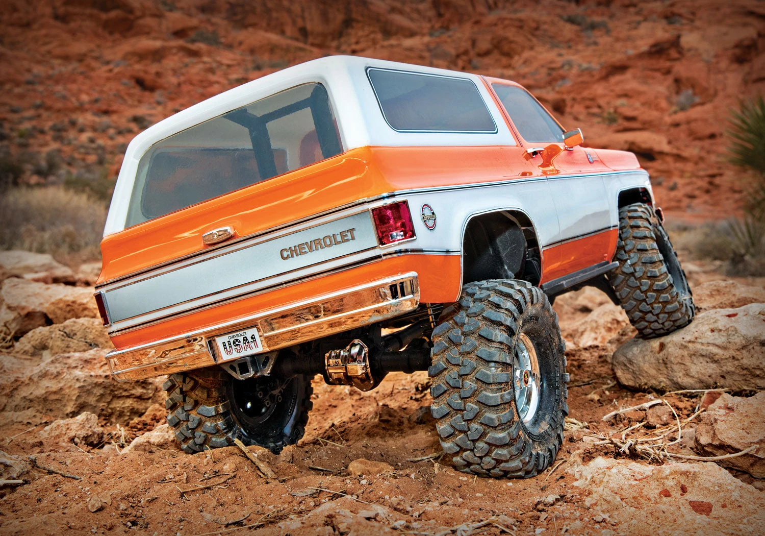 Traxxas 1/10 TRX-4 '79 Blazer, 4WD, RTD (Requires Battery & Charger): Orange 10 Traxxas 1/10 TRX-4 '79 Blazer, 4WD, RTD (Requires Battery & Charger): Orange - Image 8