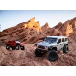 Axial 1/6 SCX6 Jeep JLU Wrangler 4WD RTR: Silver 26 Axial 1/6 SCX6 Jeep JLU Wrangler 4WD RTR: Silver -Radio Control & Model Shop AXI05000T2 5