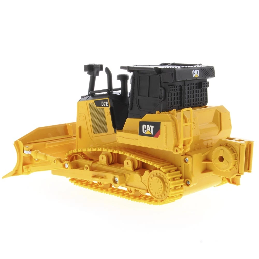 Diecast Masters 1:35 Caterpillar D7E Track-Type Tractor (requires Batteries) 4 Diecast Masters 1:35 Caterpillar D7E Track-Type Tractor (requires Batteries) - Image 2