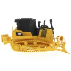 Diecast Masters 1:35 Caterpillar D7E Track-Type Tractor (requires Batteries) 14 Diecast Masters 1:35 Caterpillar D7E Track-Type Tractor (requires Batteries) -Radio Control & Model Shop DCM23002 6