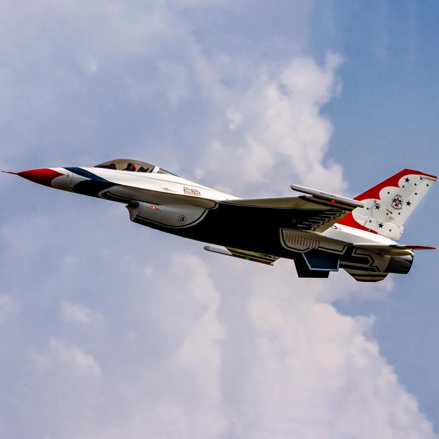 E-Flite F-16 Thunderbirds 80mm EDF BNF Basic 22 E-Flite F-16 Thunderbirds 80mm EDF BNF Basic - Image 20